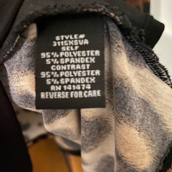 Liz McCoy leopard woman’s tunic - Picture 4 of 4